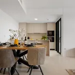 Vivi Homes - Julicasa - Pool - Big Garden - Terrace 公寓 丰希罗拉