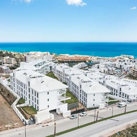 아파트 Vivi Homes - Julicasa - Pool - Big Garden - Terrace 푸엔히롤라