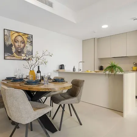 아파트 Vivi Homes - Julicasa - Pool - Big Garden - Terrace