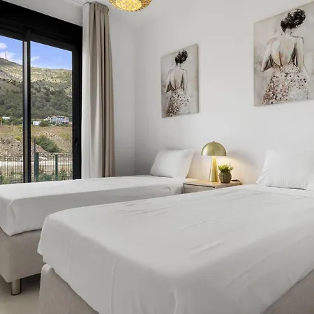 Vivi Homes - Julicasa - Pool - Big Garden - Terrace *
