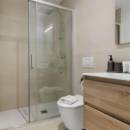 Vivi Homes - Julicasa - Pool - Big Garden - Terrace 푸엔히롤라