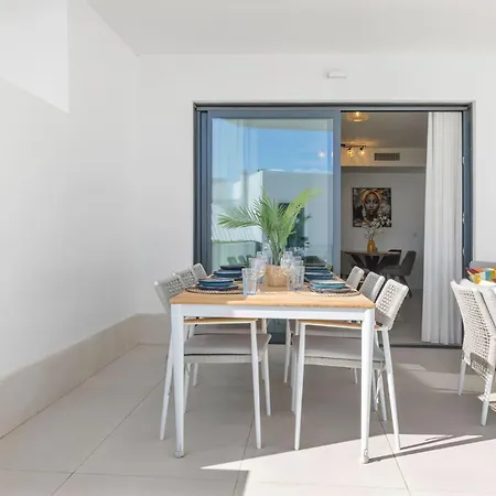 Vivi Homes - Julicasa - Pool - Big Garden - Terrace * 푸엔히롤라