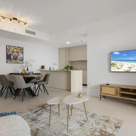 아파트 Vivi Homes - Julicasa - Pool - Big Garden - Terrace