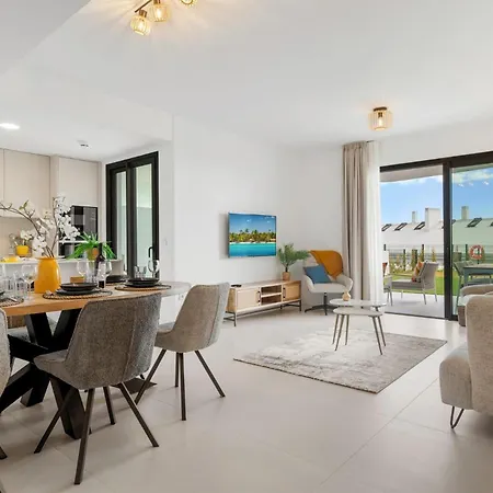 아파트 Vivi Homes - Julicasa - Pool - Big Garden - Terrace