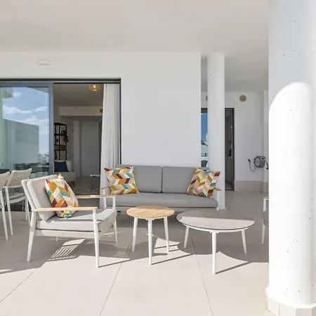 Vivi Homes - Julicasa - Pool - Big Garden - Terrace 아파트 푸엔히롤라