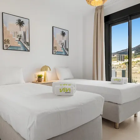 Vivi Homes - Julicasa - Pool - Big Garden - Terrace 푸엔히롤라