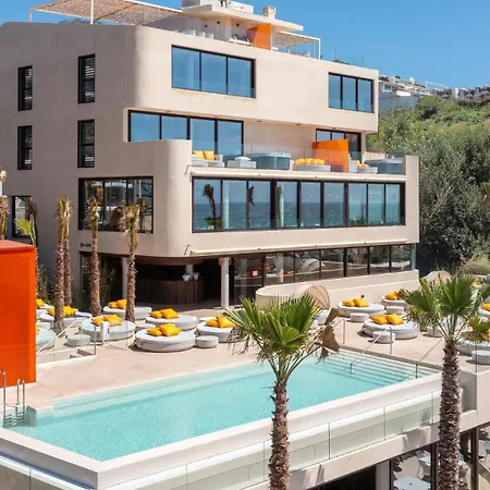 Vivi Homes - Julicasa - Pool - Big Garden - Terrace Apartment *